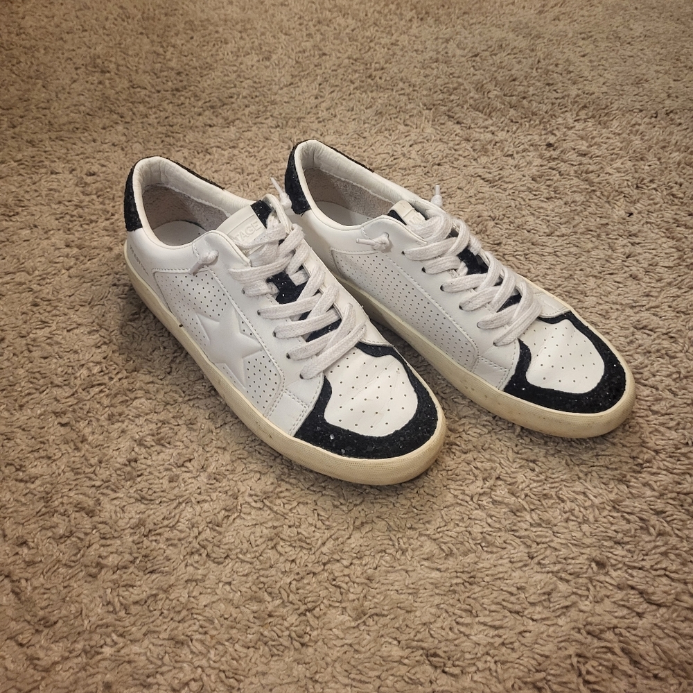 Vintage Havana Classic White and Black Sneakers